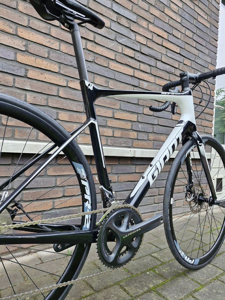 Used Giant Defy Advanced 1 2018 2018 Road & Gravel, Black — image 3 of 16