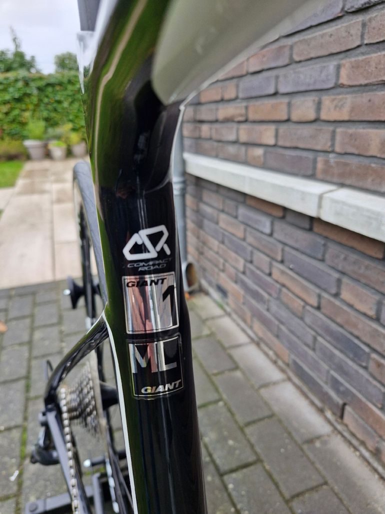 Used Giant Defy Advanced 1 2018 2018 Road & Gravel, Black — image 10 of 16