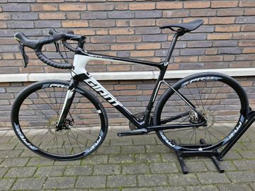 Used Giant Defy Advanced 1 2018 2018 Road & Gravel, Black — image 15 of 16