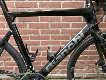 Used Bianchi 105 Disc 2022 Road & Gravel, Black — image 8 of 12