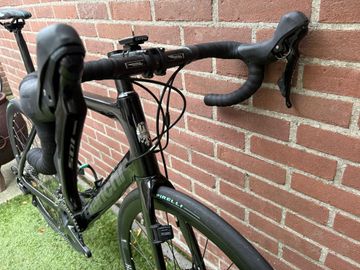 Used Bianchi 105 Disc 2022 Road & Gravel, Black — image 5 of 12
