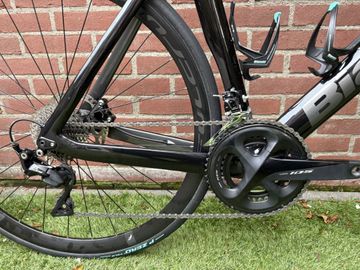 Used Bianchi 105 Disc 2022 Road & Gravel, Black — image 9 of 12