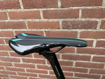 Used Bianchi 105 Disc 2022 Road & Gravel, Black — image 7 of 12
