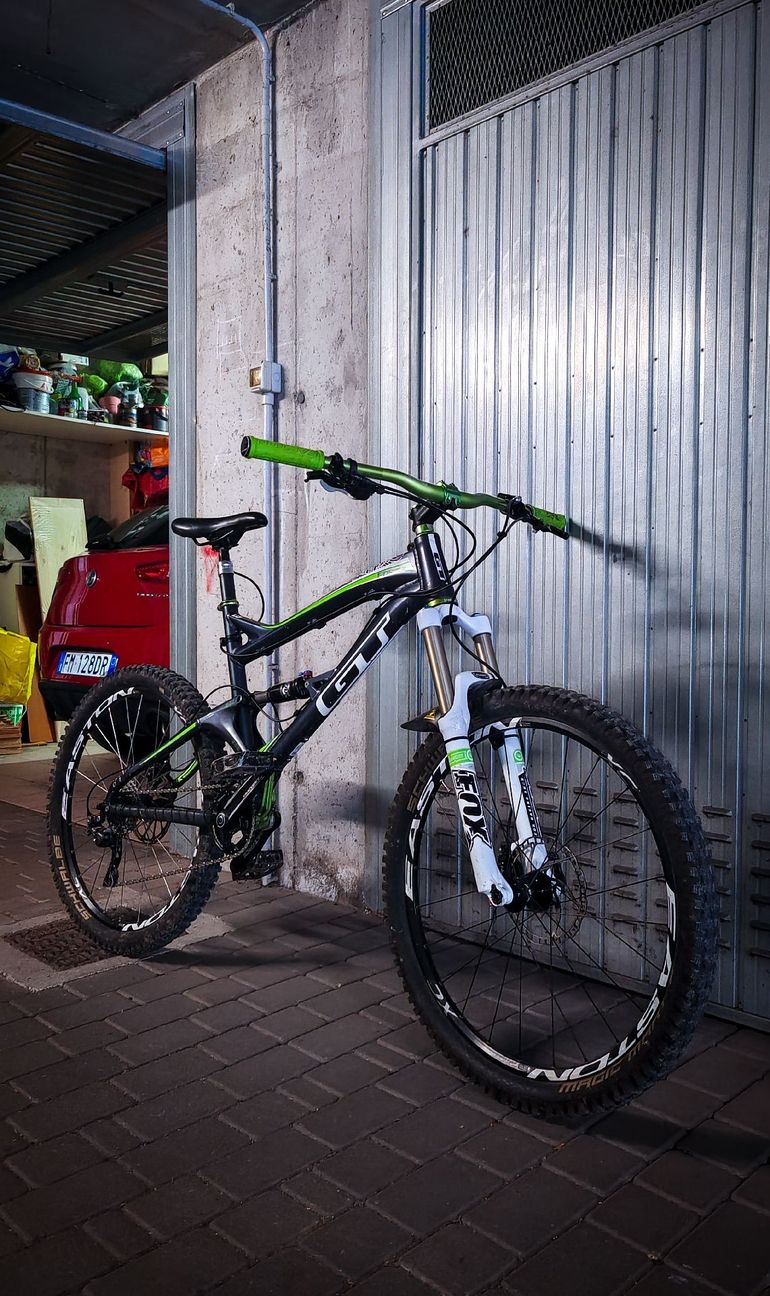 Used GT Force 1.0 2013 Mountainbike, Light Gray — image 2 of 3