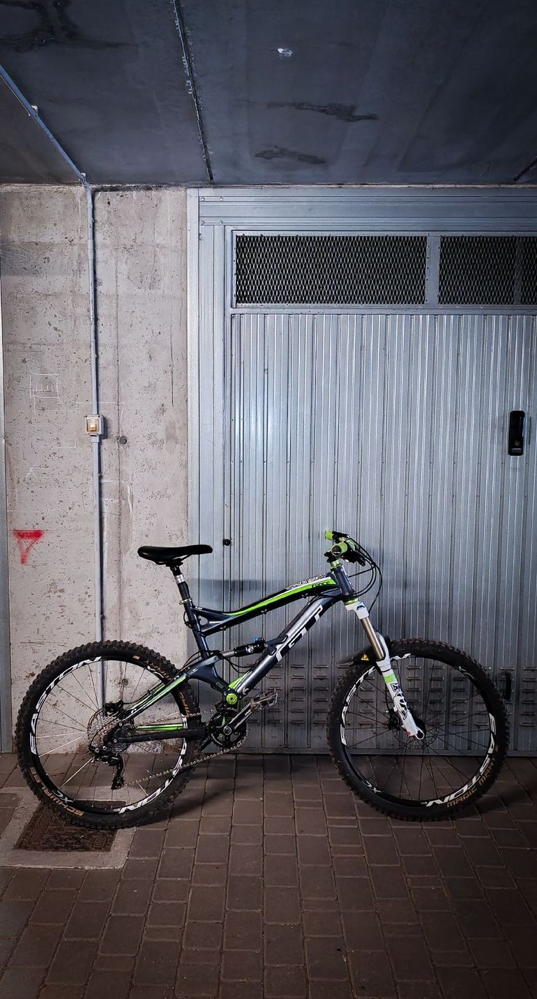 Used GT Force 1.0 2013 Mountainbike, Light Gray — image 3 of 3
