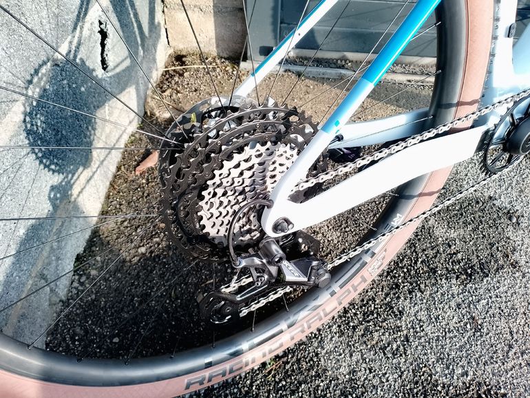 Used Cube C68 X Team 2025 Mountainbike, Blue — image 2 of 10