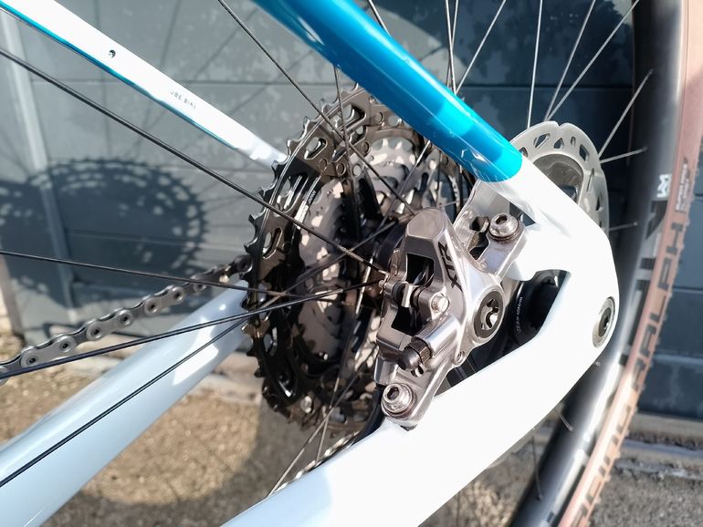 Used Cube C68 X Team 2025 Mountainbike, Blue — image 7 of 10