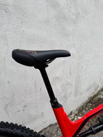 Used Canyon Spectral AL 6.0 2020 2020 Mountainbike, Red, 27.5 — image 12 of 16