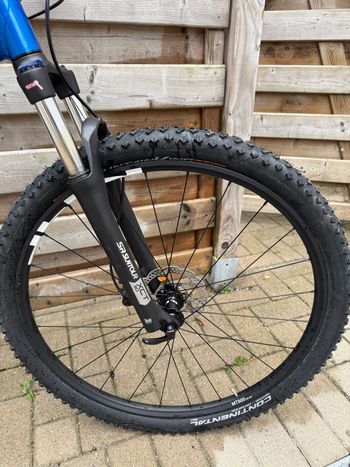 Trek Marlin 6 2020 2020 Mountainbike usato, Blu — immagine 6 di 9