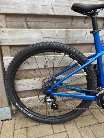 Used Trek Marlin 6 2020 2020 Mountainbike, Blue, 27.5, 29 — image 5 of 9