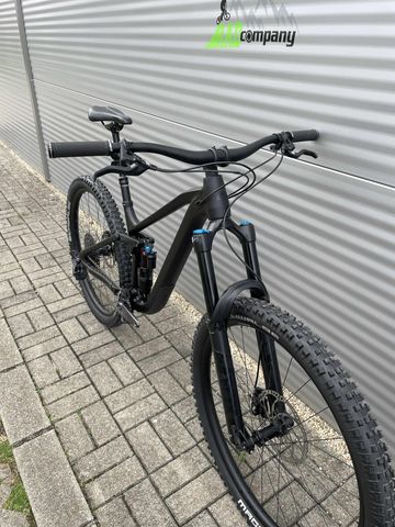 Used CUBE STEREO ONE77, PRO 29 2022 2022 Mountainbike, Black, 29 — image 10 of 17
