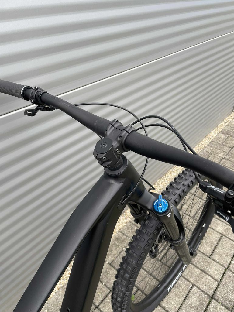 Used CUBE STEREO ONE77, PRO 29 2022 2022 Mountainbike, Black, 29 — image 13 of 17