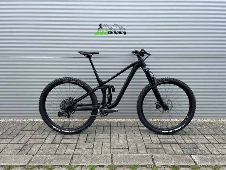 Used CUBE STEREO ONE77, PRO 29 2022 2022 Mountainbike, Black, 29 — image 1 of 17