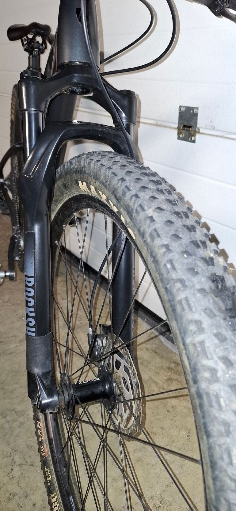 Used Trek X-Caliber 8 2022 2022 Mountainbike, Light Gray, 27.5, 29 — image 5 of 6
