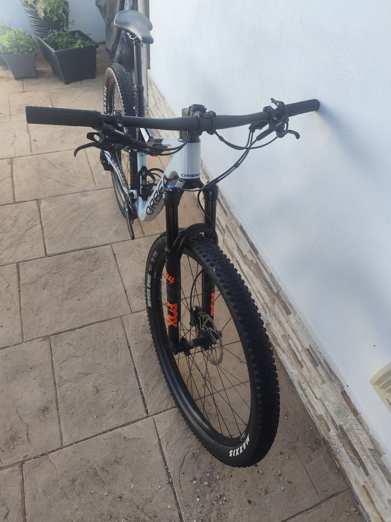 Used Orbea OIZ M21 2024 2024 Mountainbike, Light Gray, 29 — image 5 of 6