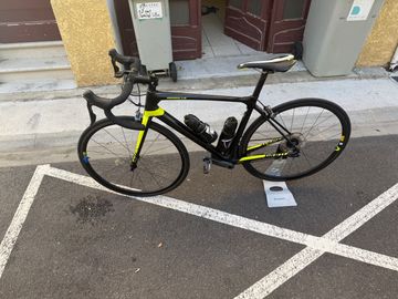 Used Giant TCR Advanced Pro 1 2016 2016 Road & Gravel, Black — image 2 of 3