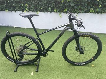Used Giant Xtc Shimano Deore 2021 Mountainbike, Black — image 1 of 12