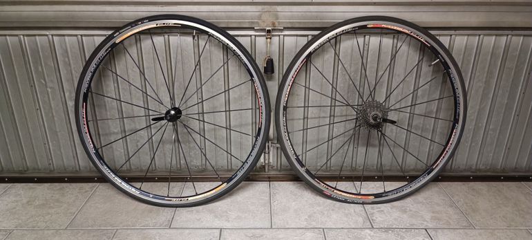 Used Colnago Extreme Power 2006 Road & Gravel, Black — image 2 of 3