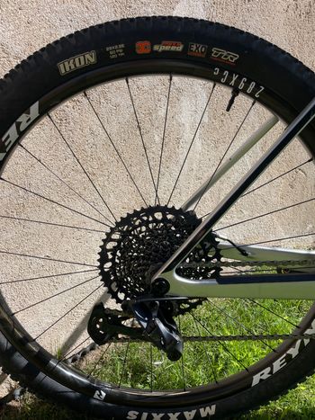 Used Canyon Exceed CF 7 2022 2022 Mountainbike, Light Gray, 29 — image 3 of 11