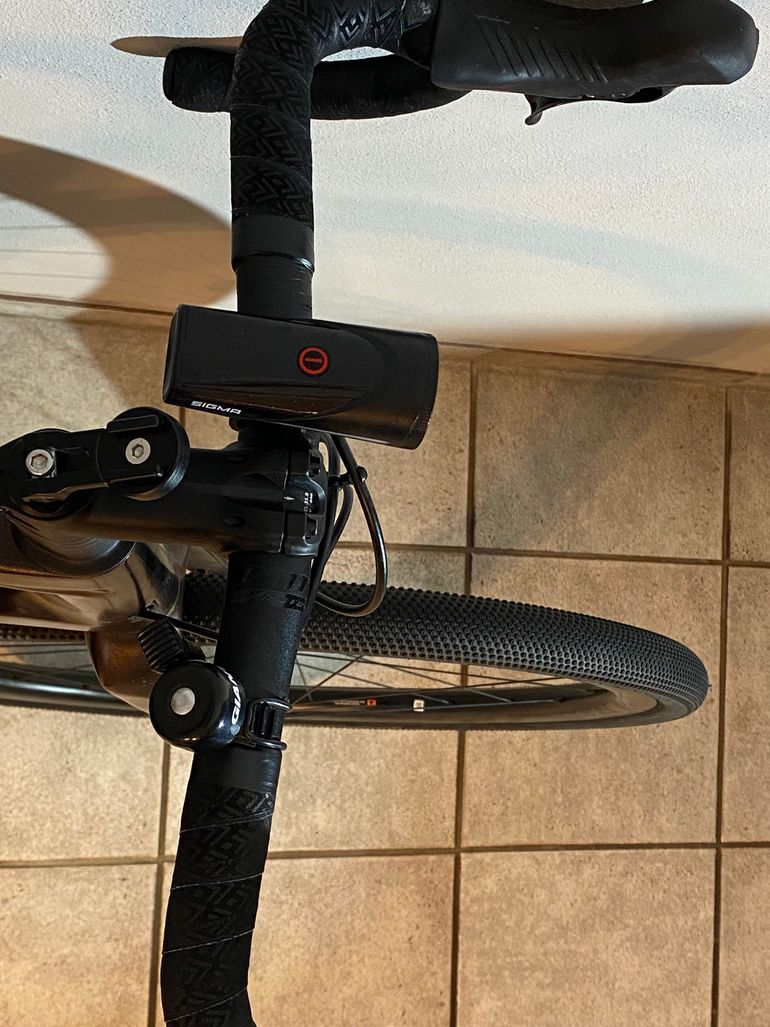 Used Giant Revolt, Advanced 0 2022 2022 Road & Gravel, Black — image 6 of 7