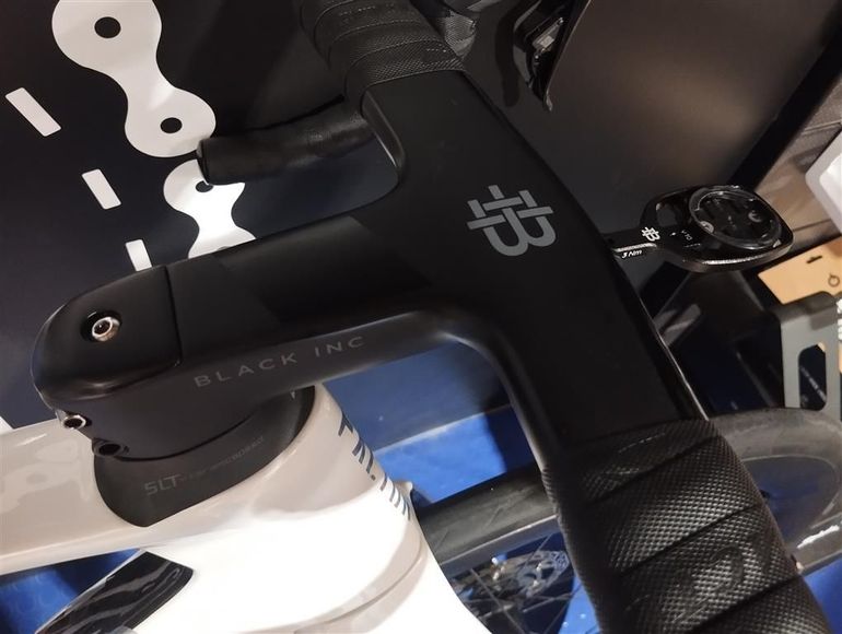 Used Factor OPSTRO 2024 Road & Gravel, White — image 5 of 11
