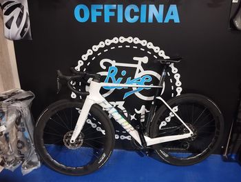 Used Factor OPSTRO 2024 Road & Gravel, White — image 2 of 11