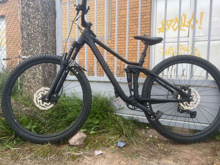 Used CUBE STEREO ONE22 RACE 2022 2022 Mountainbike, Black, 27.5, 29 — image 13 of 14