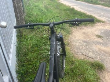 Used CUBE STEREO ONE22 RACE 2022 2022 Mountainbike, Black, 27.5, 29 — image 3 of 14