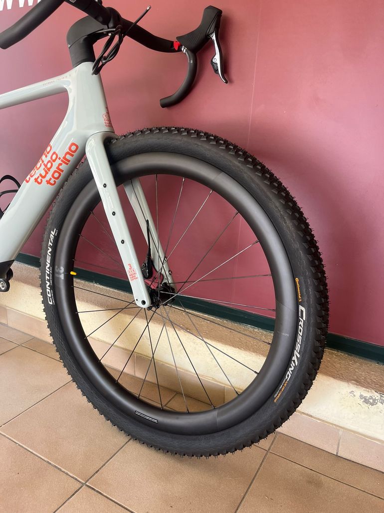Brugt 3T EXTREMA ITALIA FORCE MENTA 2024 Road & Gravel — billede 3 af 6