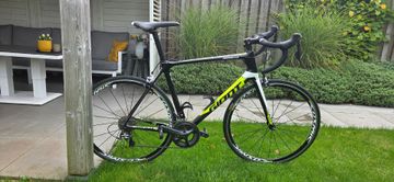 Used Giant TCR Advanced 1 2016 2016 Road & Gravel, Black — image 1 of 13