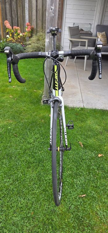 Used Giant TCR Advanced 1 2016 2016 Road & Gravel, Black — image 9 of 13
