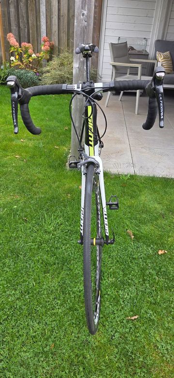 Used Giant TCR Advanced 1 2016 2016 Road & Gravel, Black — image 9 of 13