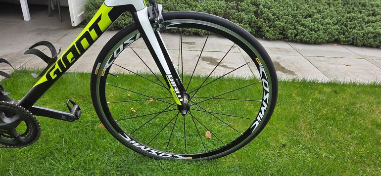 Used Giant TCR Advanced 1 2016 2016 Road & Gravel, Black — image 8 of 13