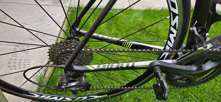 Used Giant TCR Advanced 1 2016 2016 Road & Gravel, Black — image 5 of 13
