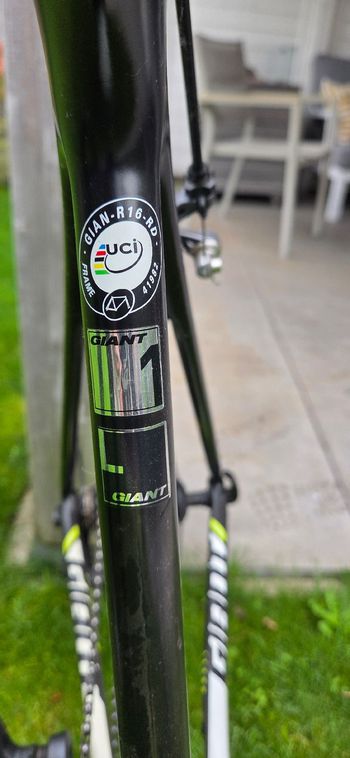 Used Giant TCR Advanced 1 2016 2016 Road & Gravel, Black — image 6 of 13
