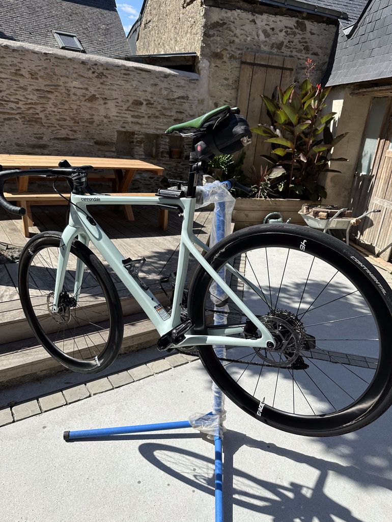 Used Cannondale SuperSix EVO SE 2023 2023 Road & Gravel, Green — image 13 of 27