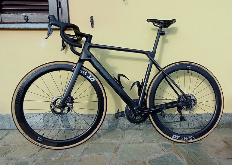 Used Canyon Ultimate CFR Di2 2022 Road & Gravel, Black — image 2 of 9