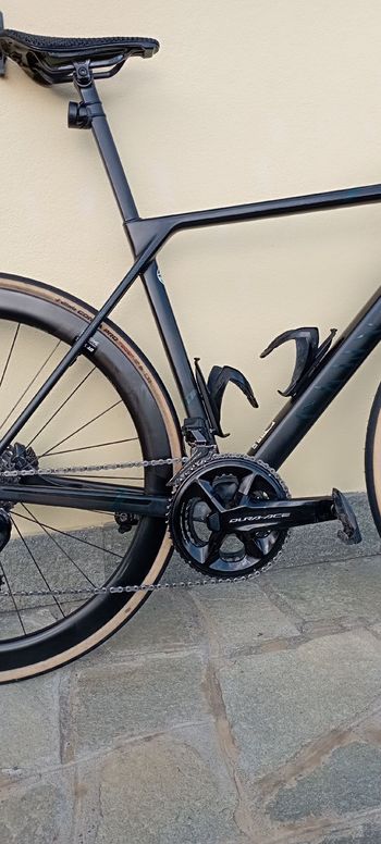Used Canyon Ultimate CFR Di2 2022 Road & Gravel, Black — image 3 of 9