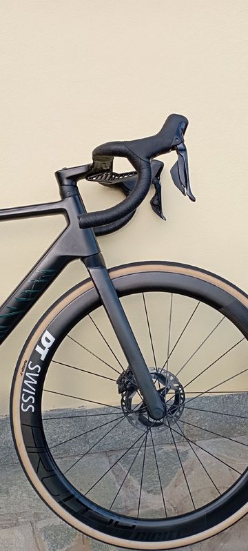 Used Canyon Ultimate CFR Di2 2022 Road & Gravel, Black — image 4 of 9