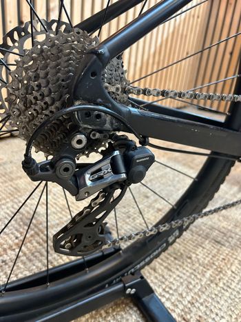 Used Giant Revolt 0 2024 2024 Road & Gravel, Black — image 5 of 10