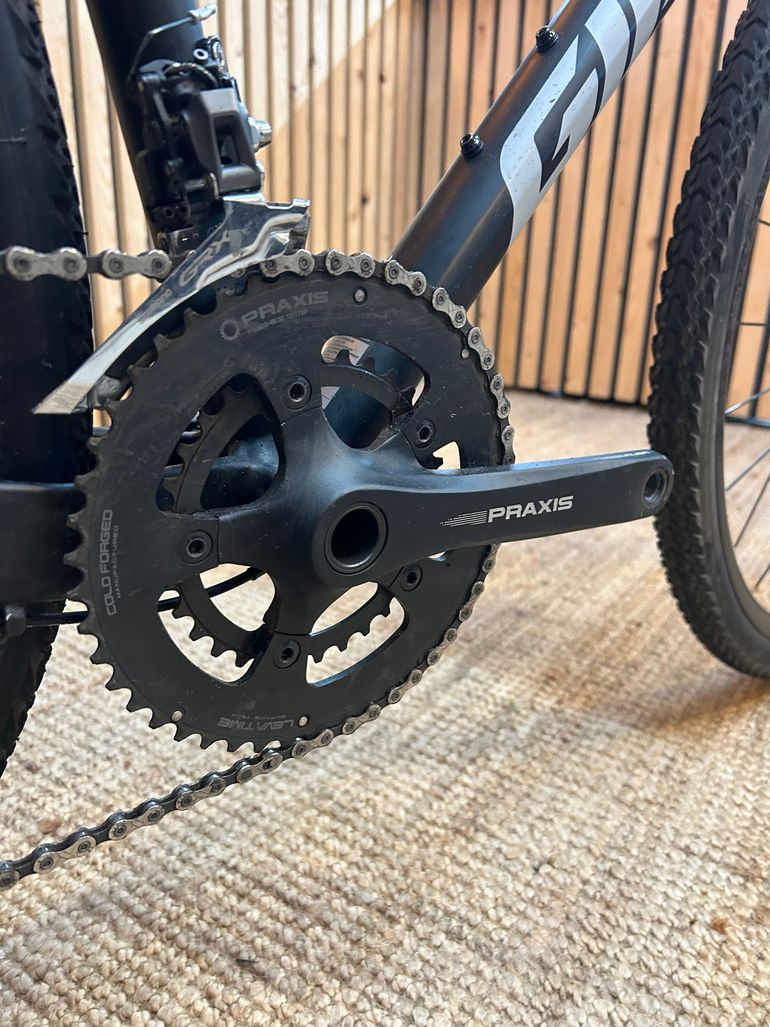 Used Giant Revolt 0 2024 2024 Road & Gravel, Black — image 4 of 10