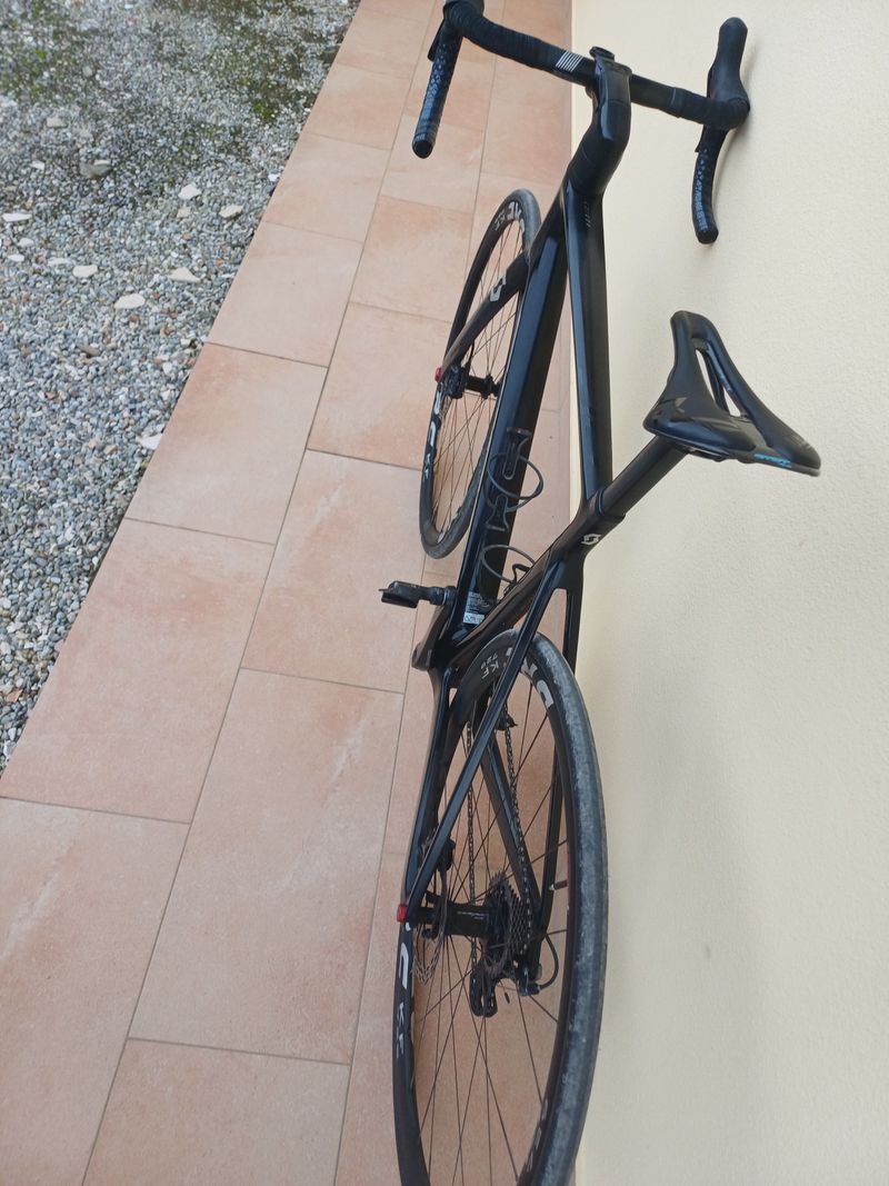 Used Scott Addict RC Ultimate 2021 Frameset 2021 Road & Gravel, Black — image 3 of 3