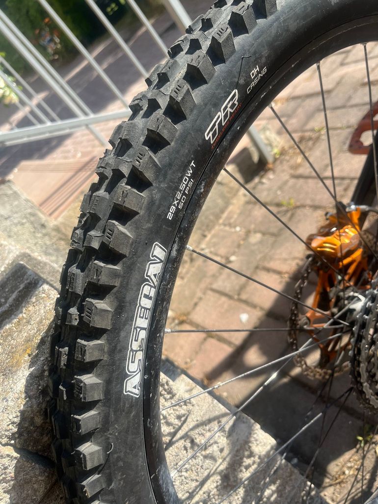 Used Norco VLT Range 2023 Mountainbike, Black — image 4 of 6