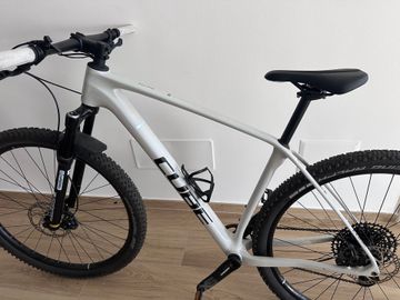 Used CUBE REACTION C:62 ONE 2025 2025 Mountainbike, White, 27.5, 29 — image 2 of 6