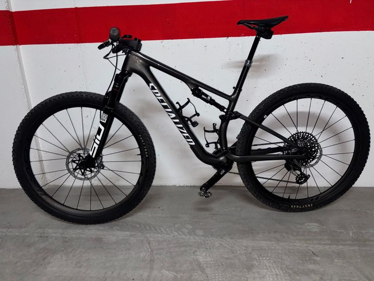 Used Specialized Epic Sram Eagle Transmission XX SL 2024 Mountainbike, Black — image 2 of 5
