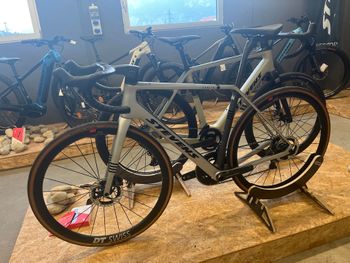 Used Stevens Xenith 2024 Road & Gravel
