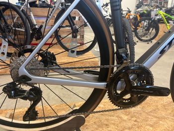 Used Stevens Xenith 2024 Road & Gravel, Light Gray — image 3 of 7