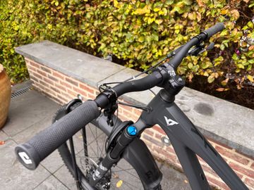 Used YT Industries Jeffsy CORE 2 29 2023 2023 Mountainbike, Black, 29 — image 5 of 9