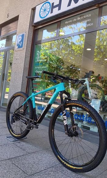Used Berria BRAVO 7 2022 2022 Mountainbike, Blue, 29 — image 2 of 9