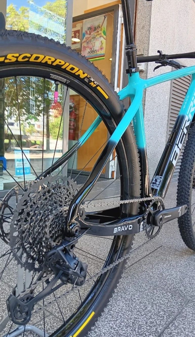 Used Berria BRAVO 7 2022 2022 Mountainbike, Blue, 29 — image 3 of 9